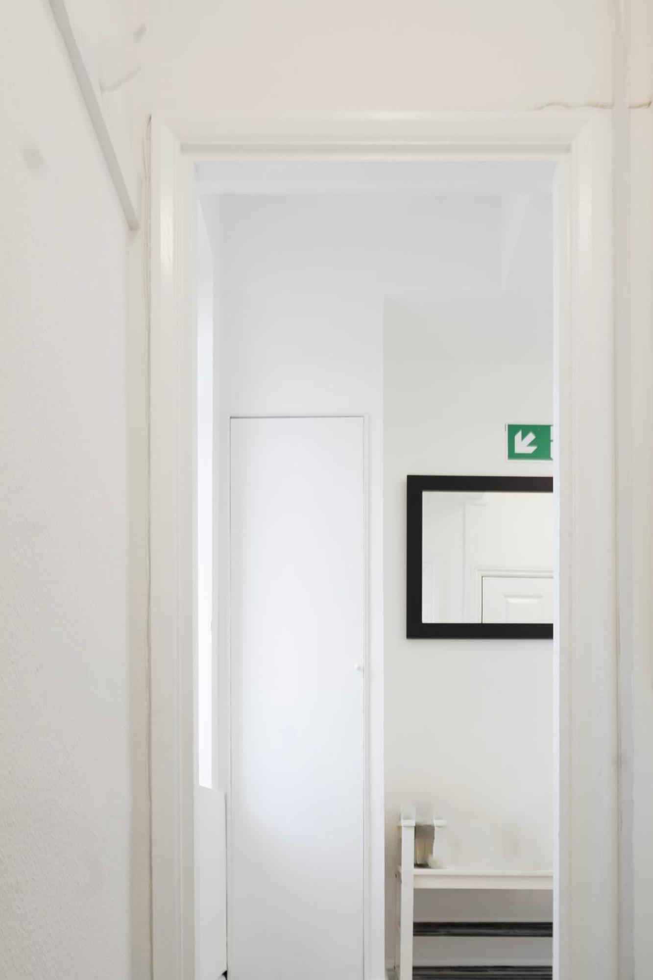 לונדון 5C- Stylish Urban Retreat - Spacious 2 Bed Flat מראה חיצוני תמונה